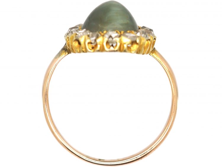 Victorian 15ct Gold Cluster Ring set with a Cabochon Cat's Eye Chrysoberyl & Diamonds