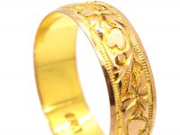 Edwardian 9ct Gold Wedding Ring Engraved with Hearts & Ivy Leaves