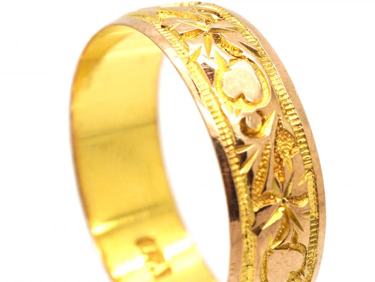 Edwardian 9ct Gold Wedding Ring Engraved with Hearts & Ivy Leaves