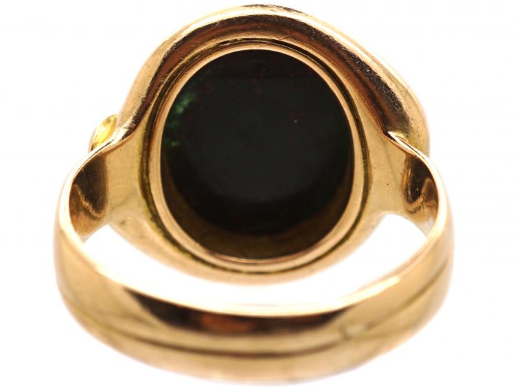 Early 20th Century 15ct Gold Signet Ring set with a Bloodstone with Snakes Around it.