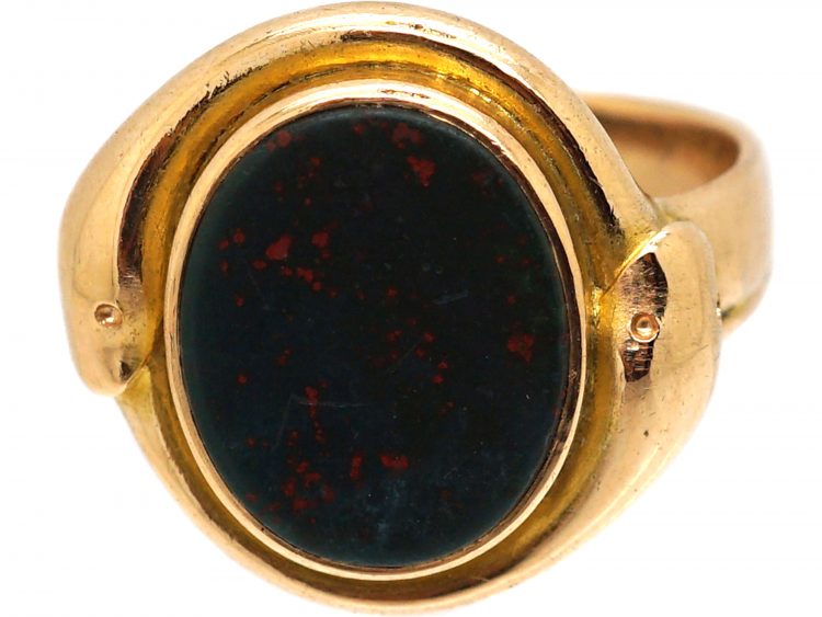 Early 20th Century 15ct Gold Signet Ring set with a Bloodstone with Snakes Around it.