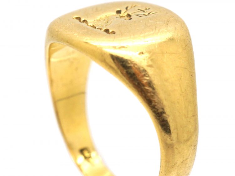 Early 20th Century 18ct Gold Signet Ring with Intaglio of a Stag's Head