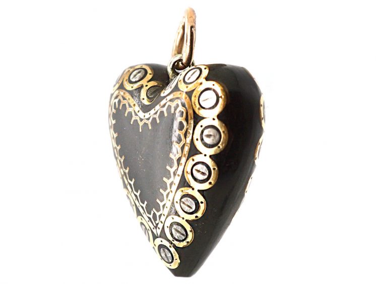 Victorian Pique Heart Pendant