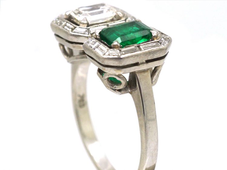 Art Deco 18ct White Gold Ring set with an Emerald & a Diamond with Baguette Diamonds Around Them