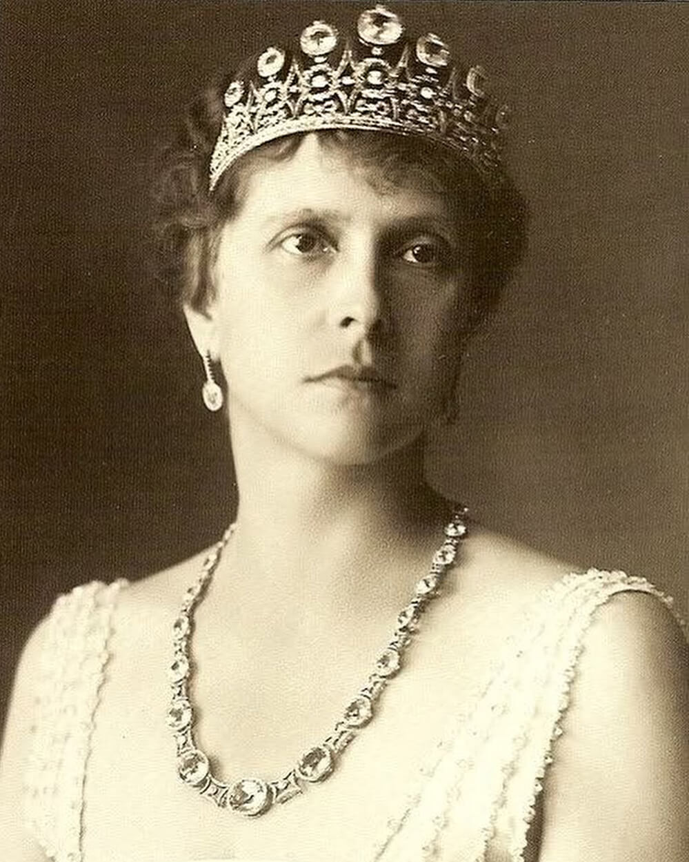 Princess Alice of Battenberg wearing her wedding tiara, which later became Elizabeth II's engagement ring