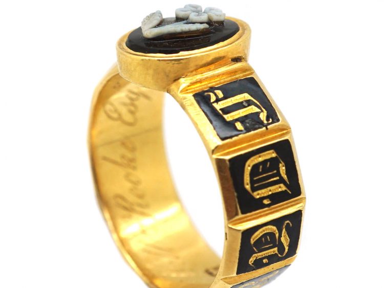 Early 19th Century 18ct Gold & Black Enamel Mourning Ring with Pansy cut in Onyx