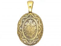 Victorian 15ct Gold Oval Shaped Engraved Floral Locket