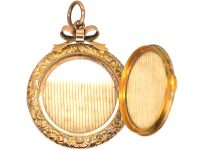 Edwardian 9ct gold Round Locket with Engraved Detail