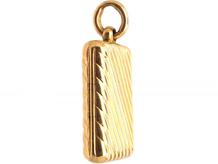 Edwardian 15ct Gold Rectangular Locket with Ridged Detail