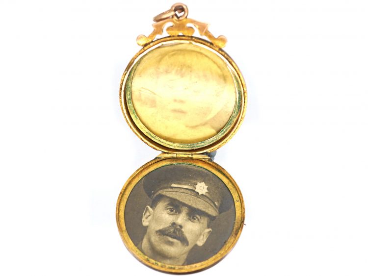 Edwardian 9ct Gold Round Locket with Engraved Detail