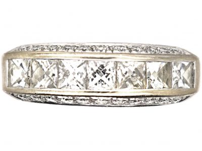 18ct White Gold Princess Cut & Round Cut Diamond Ring by T.O’Donoghue