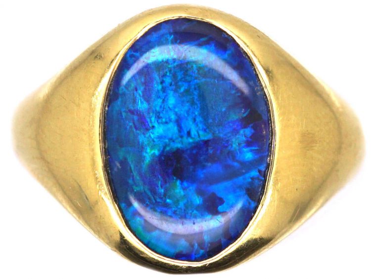 18ct Gold Ring set with a Cabochon Black Opal