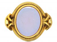 Victorian 18ct Gold Ornate Signet Ring set with a Carnelian