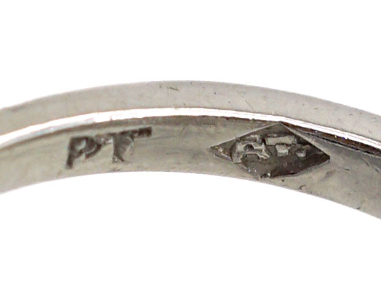 Early 20th Century Platinum & Diamond Oval Ring