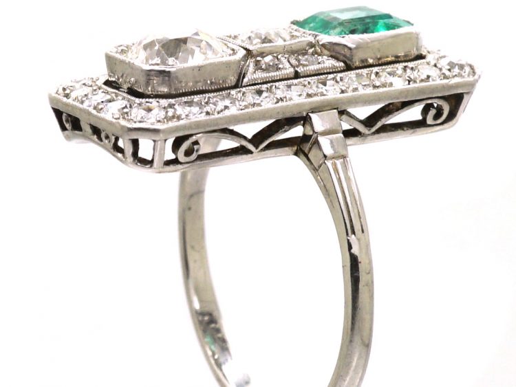 Art Deco Platinum Rectangular Ring set with an Emerald & Diamonds