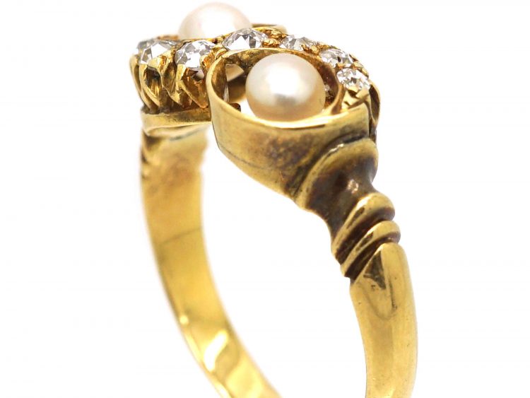 Edwardian 18ct Gold Twist Ring set with Diamonds & Natural Pearls