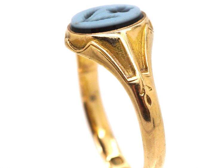 Victorian 15ct Gold Signet Ring with Onyx Intaglio of a Pansy