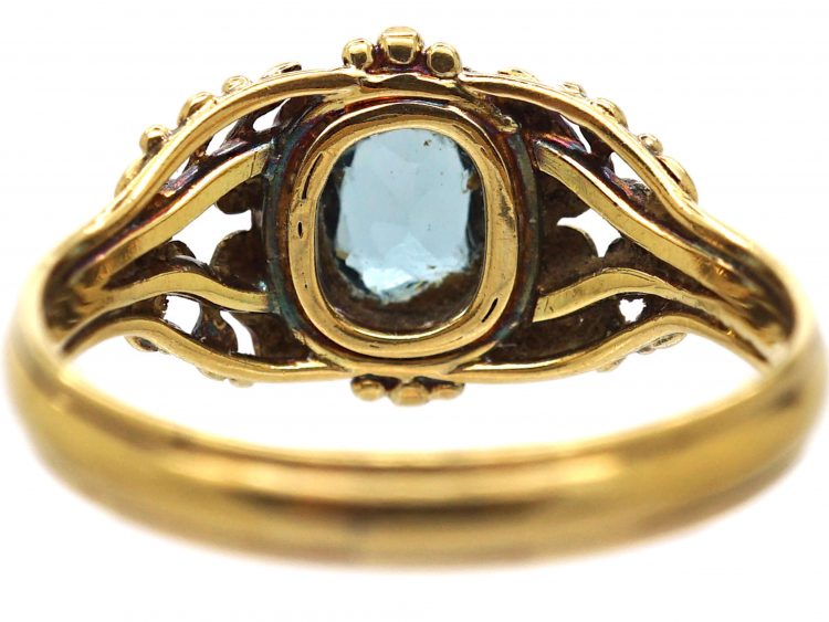 Arts & Crafts 18ct Gold Ring set with an Aquamarine attributed to Arthur Gaskin