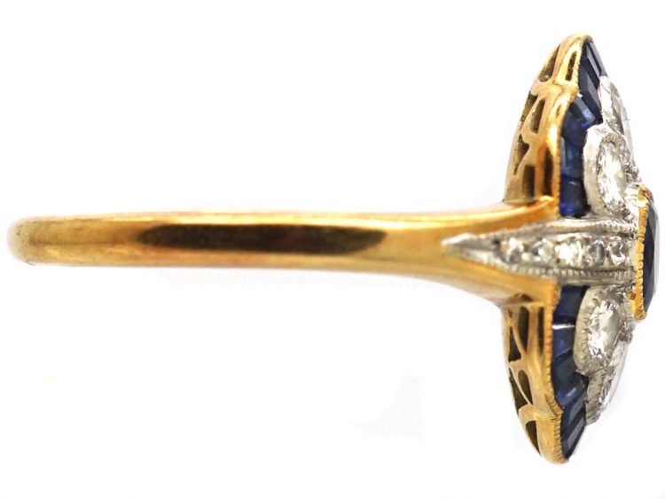 Mid 20th Century 18ct Gold & Platinum Sapphire & Diamond fancy Oval Cluster Ring