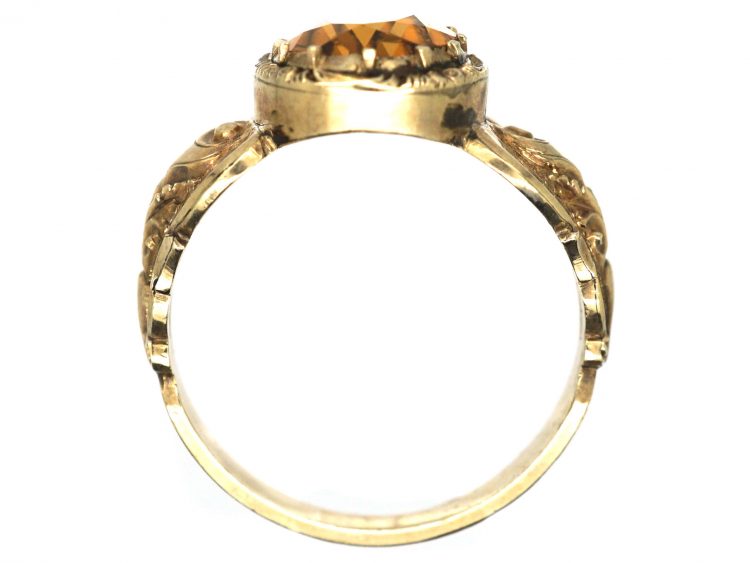 Georgian 9ct Gold Ring set with a Foiled Citrine