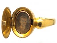 Edwardian 18ct Gold Signet Ring with Hidden Compartment