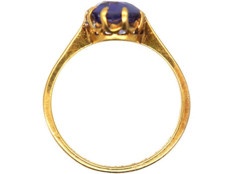 Edwardian 18ct Gold Ring set with a Sapphire