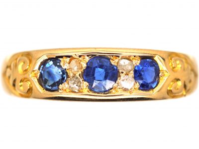 Victorian 18ct Gold Sapphire Three Stone Ring with Rose Diamonds In Between