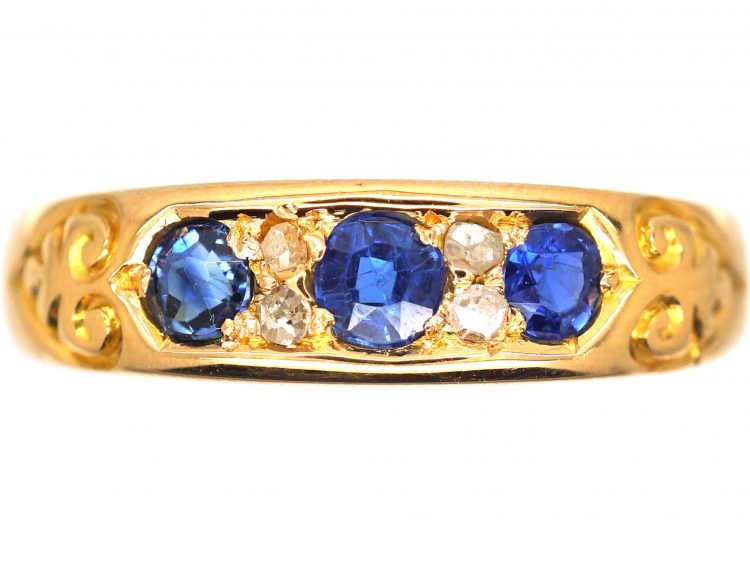 Victorian 18ct Gold Sapphire Three Stone Ring with Rose Diamonds In Between