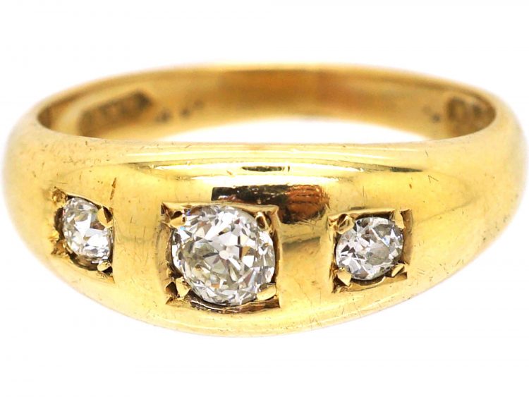 18ct Gold Ring Set With Three Diamonds in Square Settings