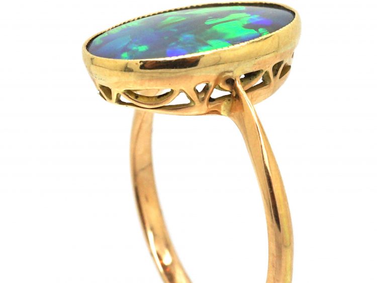 Early 20th Century 15ct Gold Ring set with a Black Opal