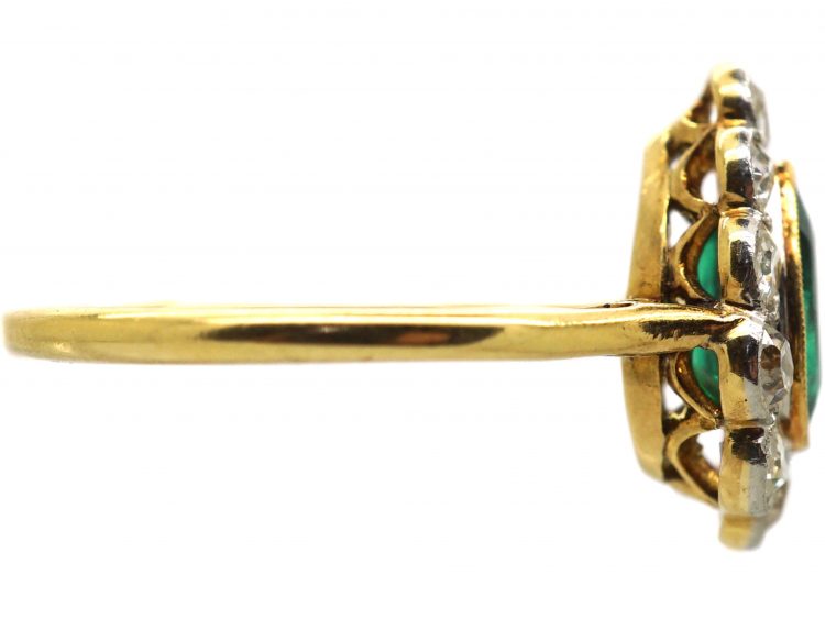 Early 20th Century 18ct Gold & Platinum Pear Shaped Ring set with an Emerald & Diamonds