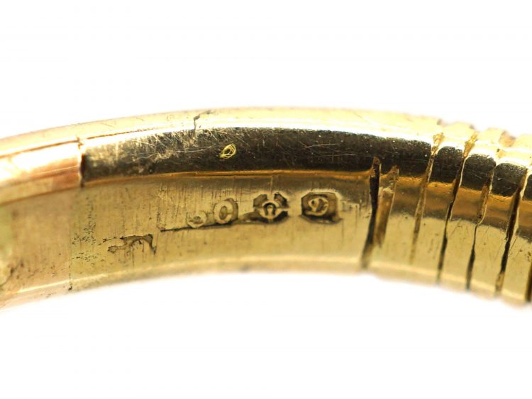 Vintage 18ct Gold Lover's Knot Ring set with a Diamond