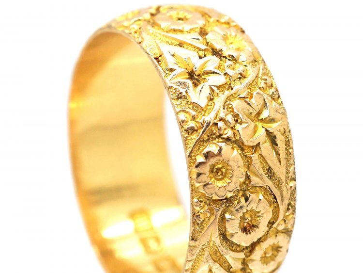 Edwardian 18ct Gold Wedding Ring with Orange Blossom & Ivy Leaf Detail