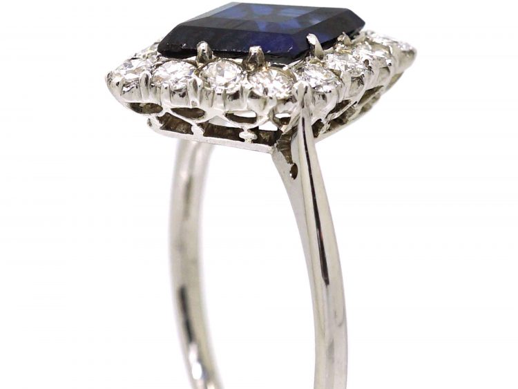 Art Deco Platinum Kite Shaped Ring set with a Sapphire & Diamonds