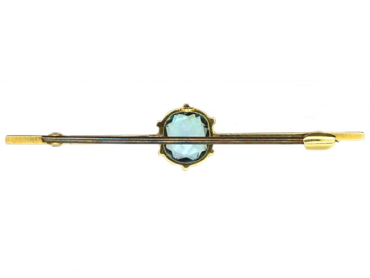 Art Deco 15ct Gold & Platinum Brooch set with an Aquamarine