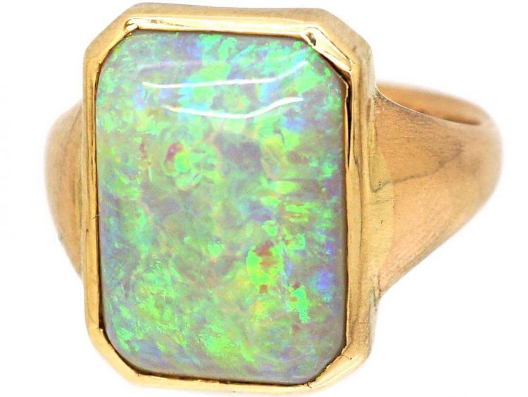 Edwardian 18ct Gold Ring set with a Large Rectangular Cabochon Opal