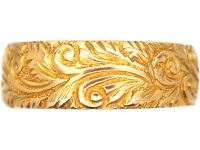 Edwardian 18ct Gold Wedding Ring with Leaf Motif