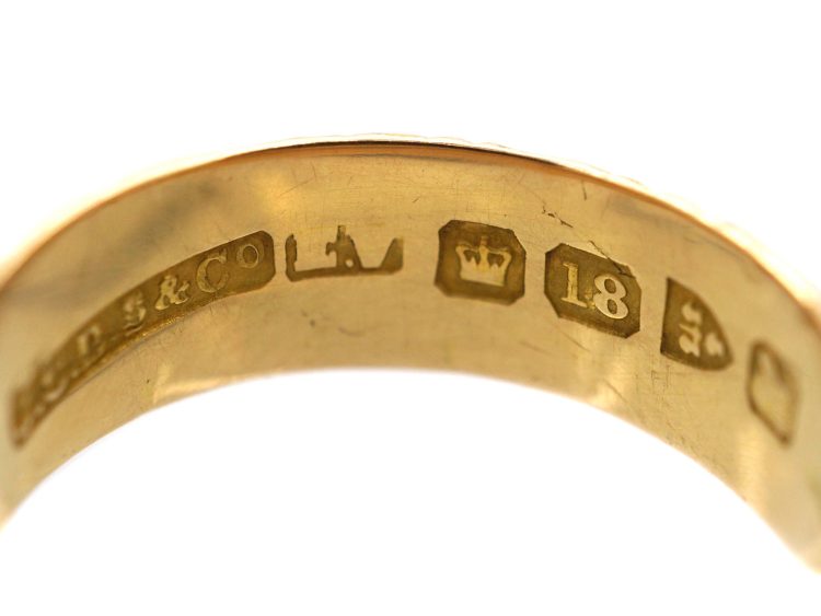 Edwardian 18ct Gold Wedding Ring with Leaf Motif