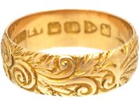 Edwardian 18ct Gold Wedding Ring with Leaf Motif