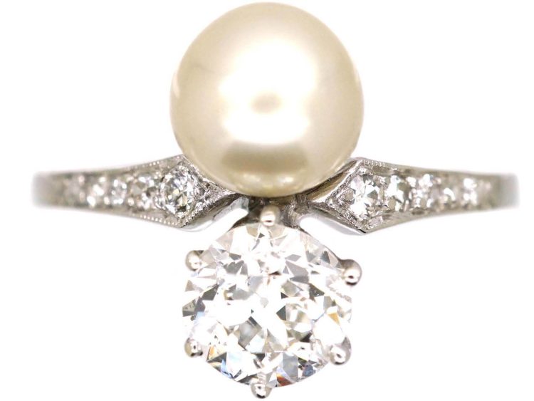 Edwardian Platinum Ring set with a Diamond & Natural Saltwater Pearl