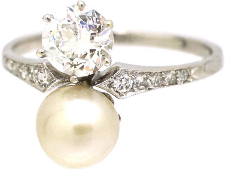 Edwardian Platinum Ring set with a Diamond & Natural Saltwater Pearl