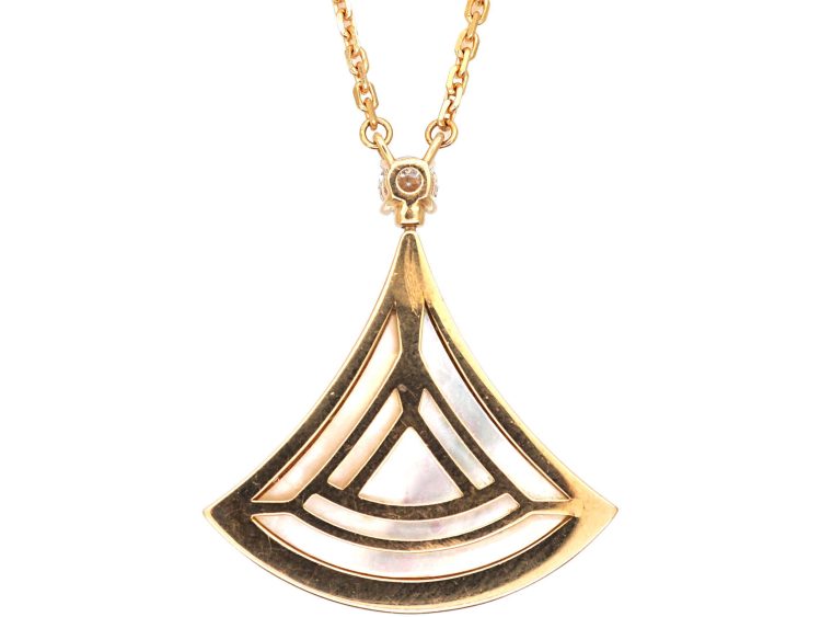 18ct Gold Diva's Dream Pendant set with Mother of Pearl & Diamonds by Bulgari