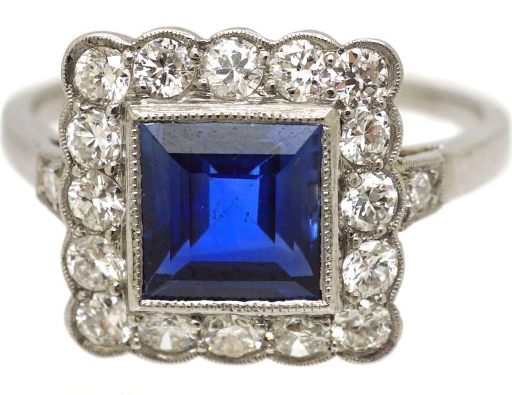 Art Deco 18ct White Gold Square Ring set with a Sapphire & Diamonds