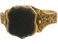 Victorian 15ct Gold Triple Opening Signet Ring set with a Bloodstone