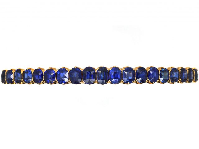 Edwardian 18ct Gold Bangle set with Sapphires