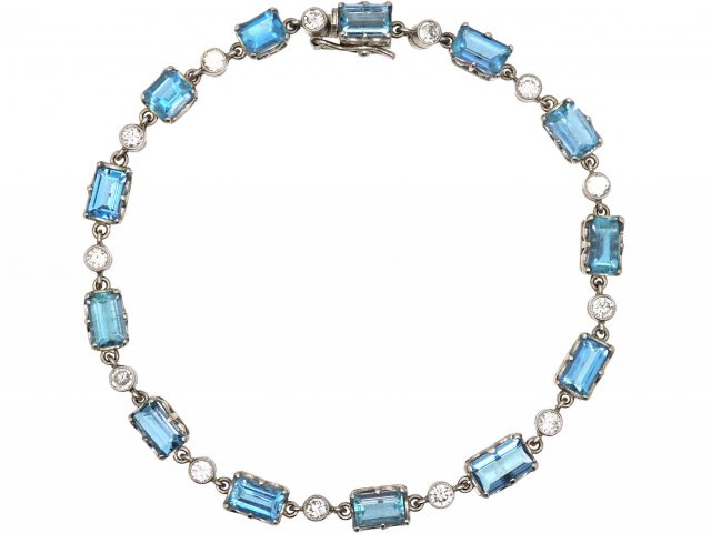 Early 20th Century Platinum Bracelet set with Aquamarines & Diamonds